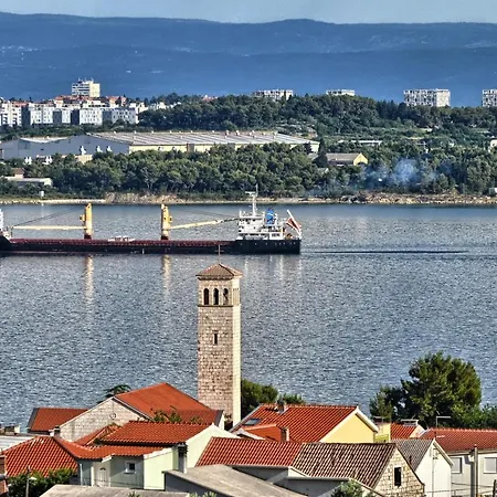 Apartman With A Parking Space Kastel Sucurac, - 12815 Kaštela