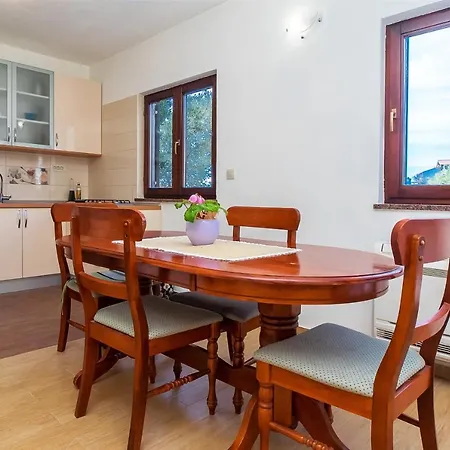 Apartman With A Parking Space Kastel Sucurac, - 12815